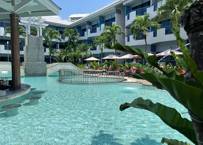 Phuket Island View Resort - Sha Extra Plus