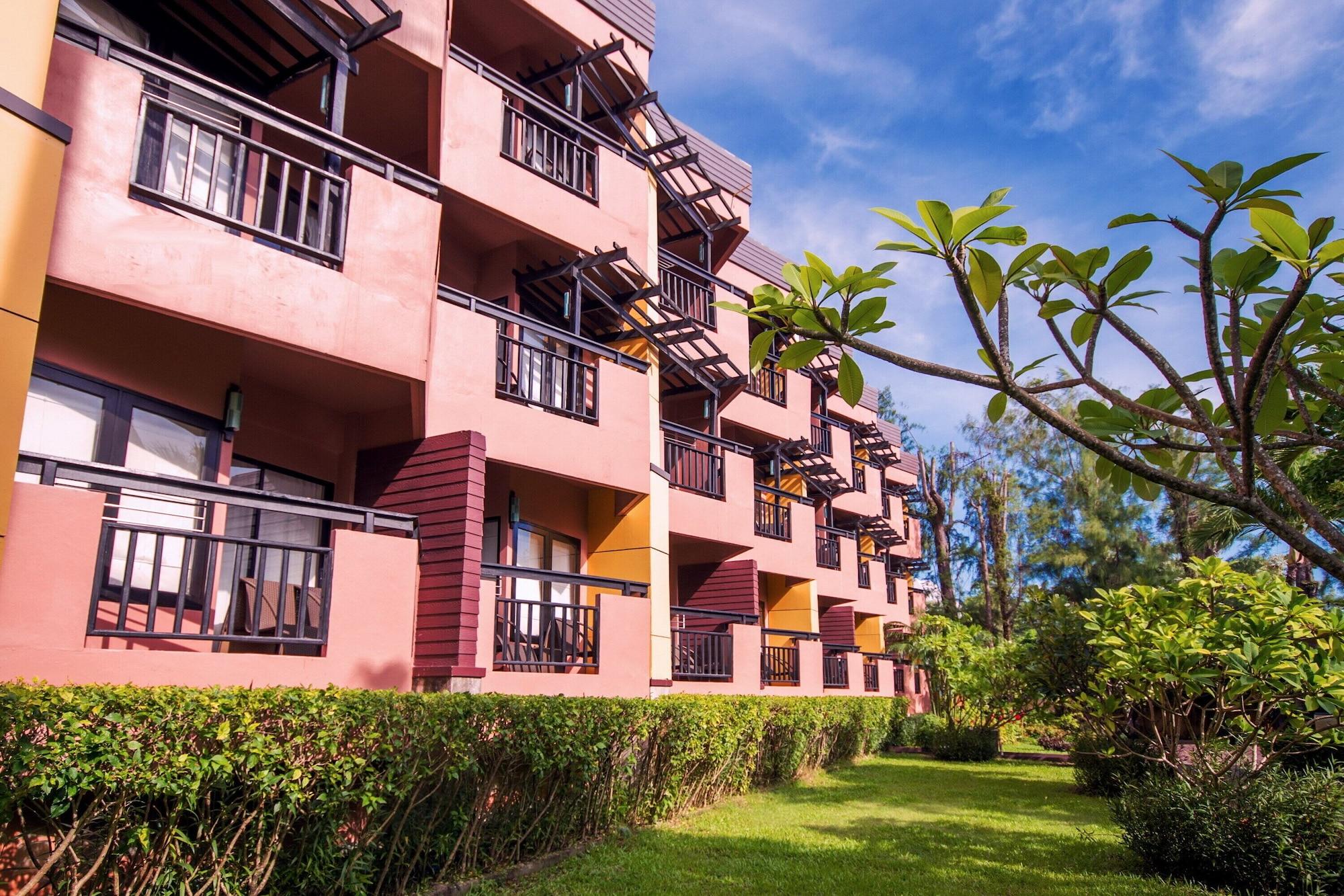 Phuket Island View - Sha Extra Resor 4*